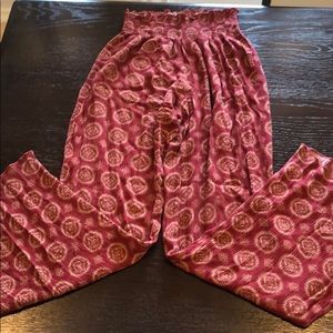 Brandy Melville loose flared pants osfa